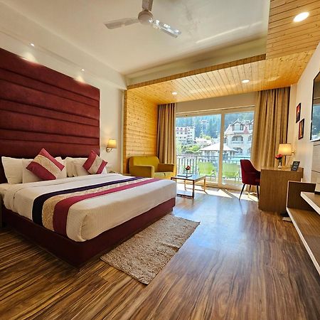 The Orchard Greens Resort - A Centrally Heated Property Manāli Eksteriør bilde
