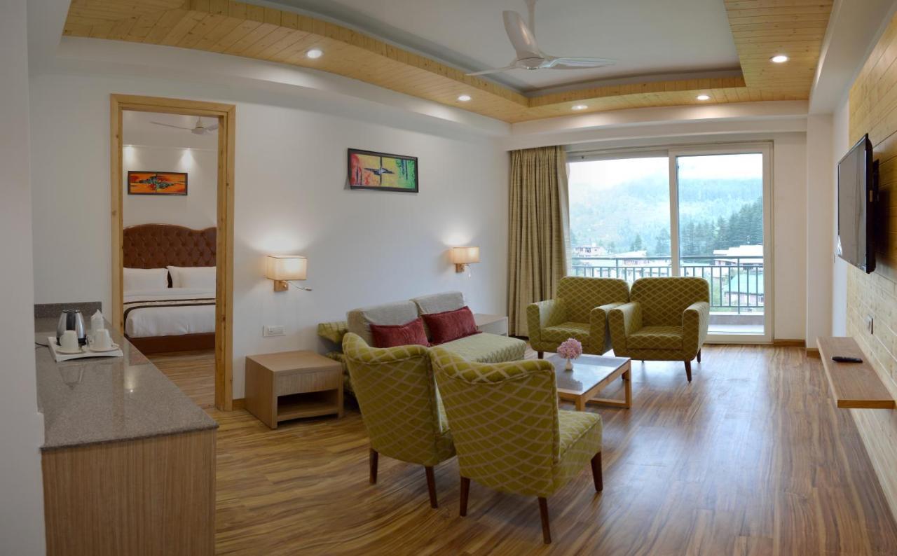 The Orchard Greens Resort - A Centrally Heated Property Manāli Eksteriør bilde