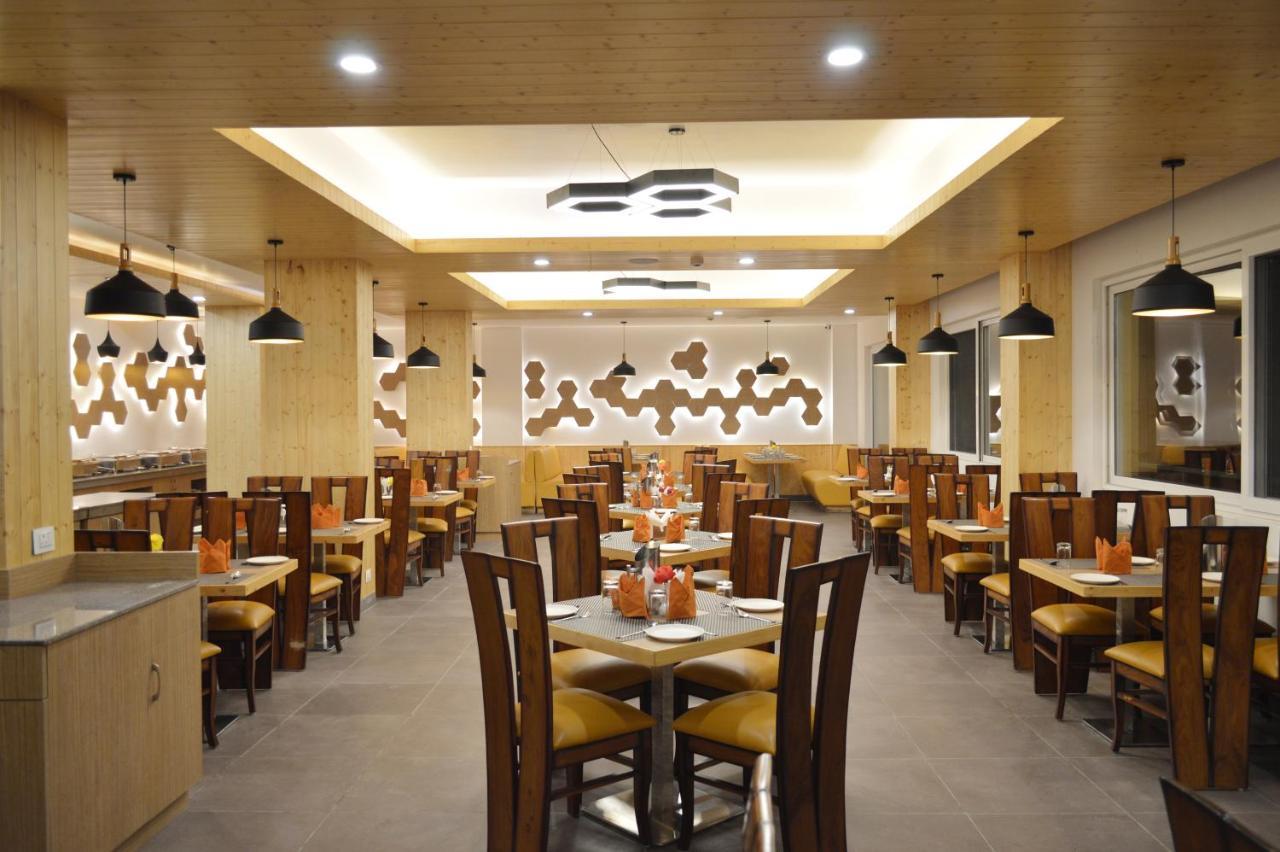The Orchard Greens Resort - A Centrally Heated Property Manāli Eksteriør bilde