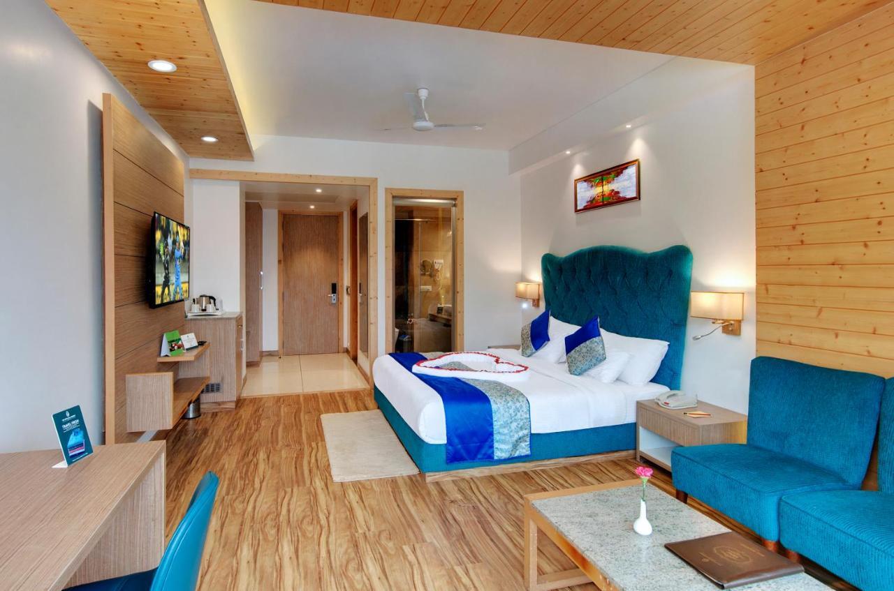 The Orchard Greens Resort - A Centrally Heated Property Manāli Eksteriør bilde